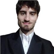 Laureato in ingegneria meccanica col voto massimo insegno con entusiasmo e pazienza la termodinamica in maniera metodologica